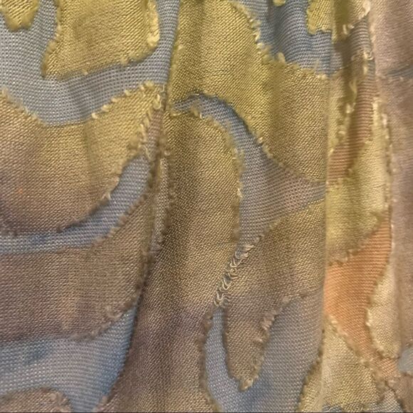 Sleeveless Lime & Periwinkle Tassel Burn Out Top S - Picture 11 of 12